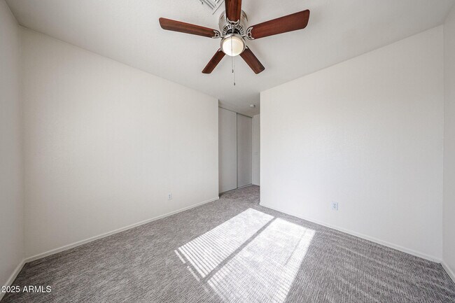 Building Photo - 2428 S 84th Gln