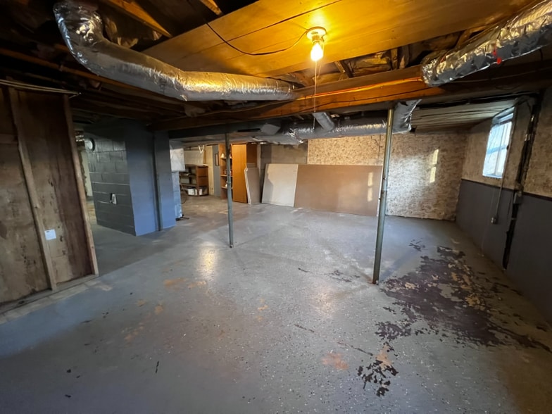 Building Photo - 157 N Redtown Rd