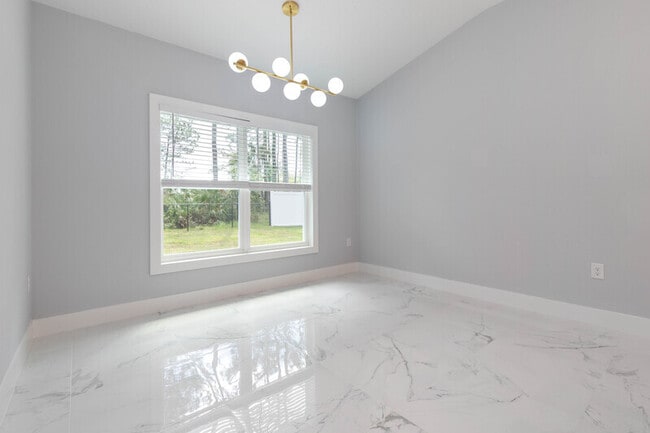 Building Photo - 4 Karl Ct