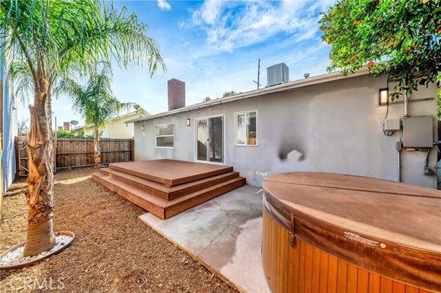Building Photo - 6846 Glade Ave