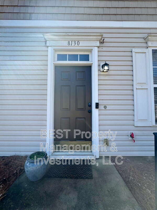 Building Photo - 8130 Kings Creek Dr