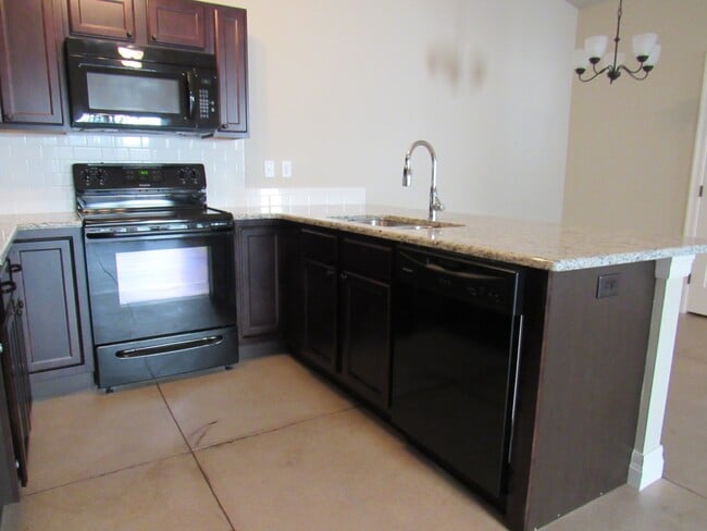 Building Photo - 3716 N Tyler Ct