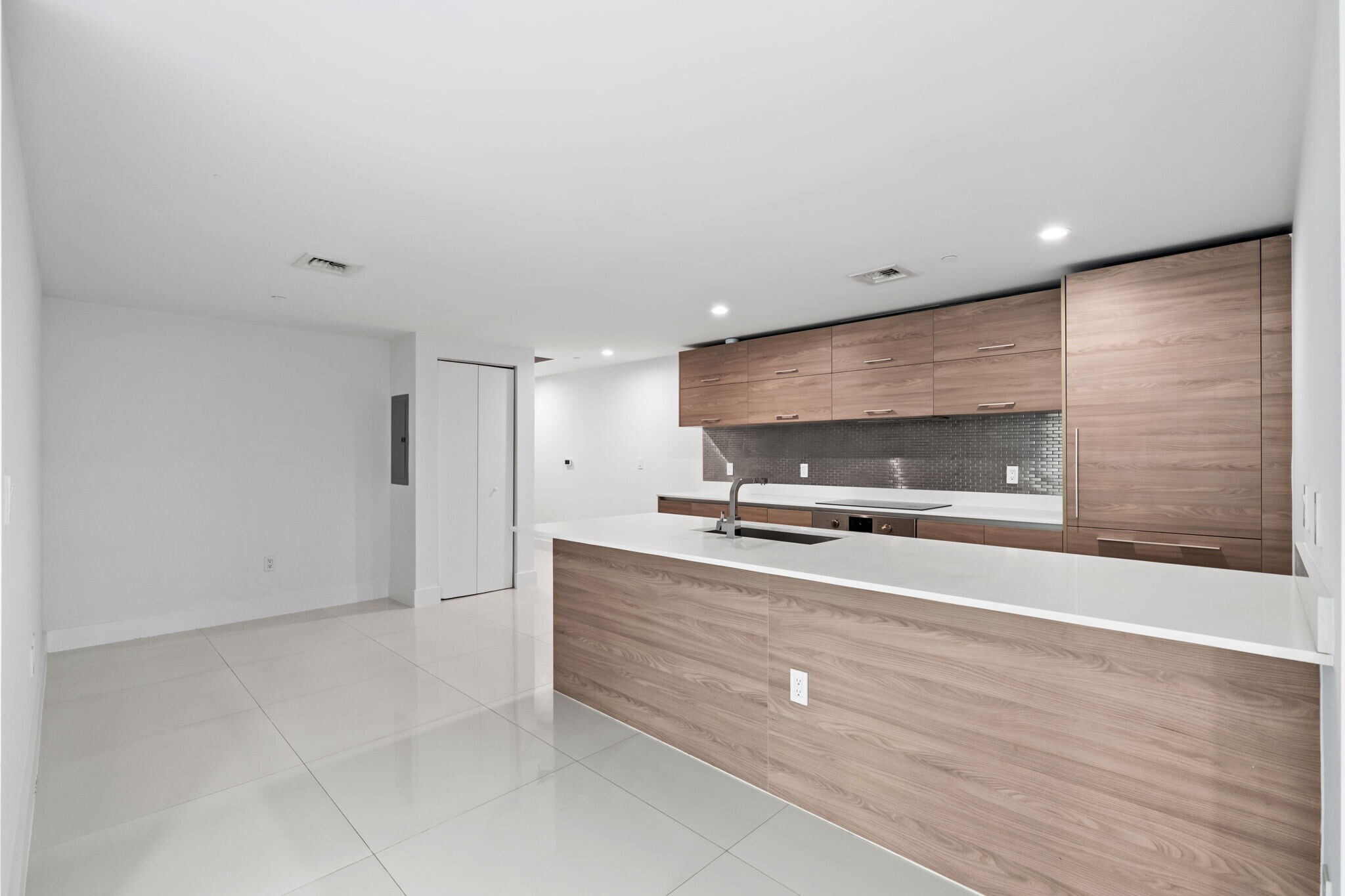 Building Photo - 1300 S Miami Ave