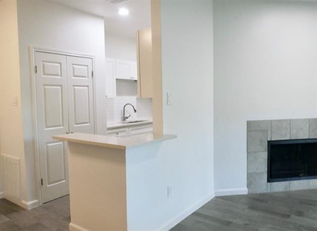 Building Photo - 9600 Royal Ln