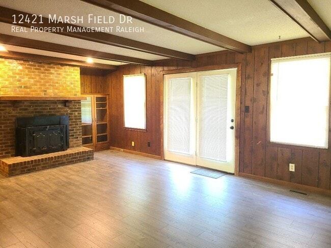 Building Photo - 12421 Marsh Field Dr