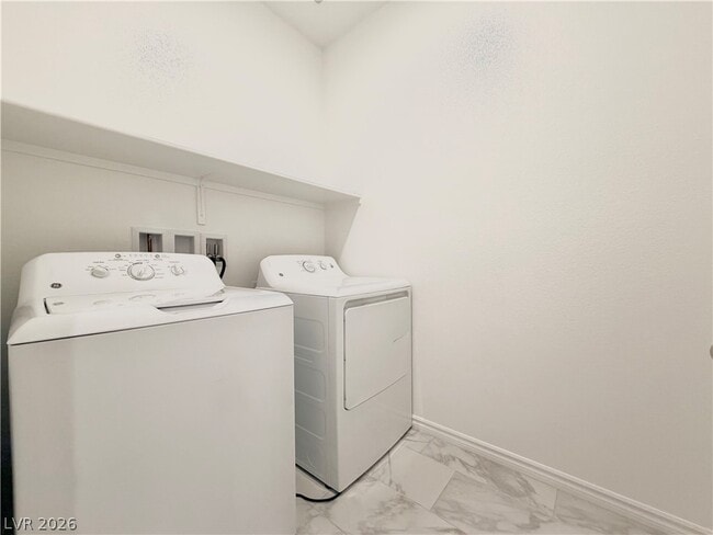 Building Photo - 3289 Vasco Fls Ave