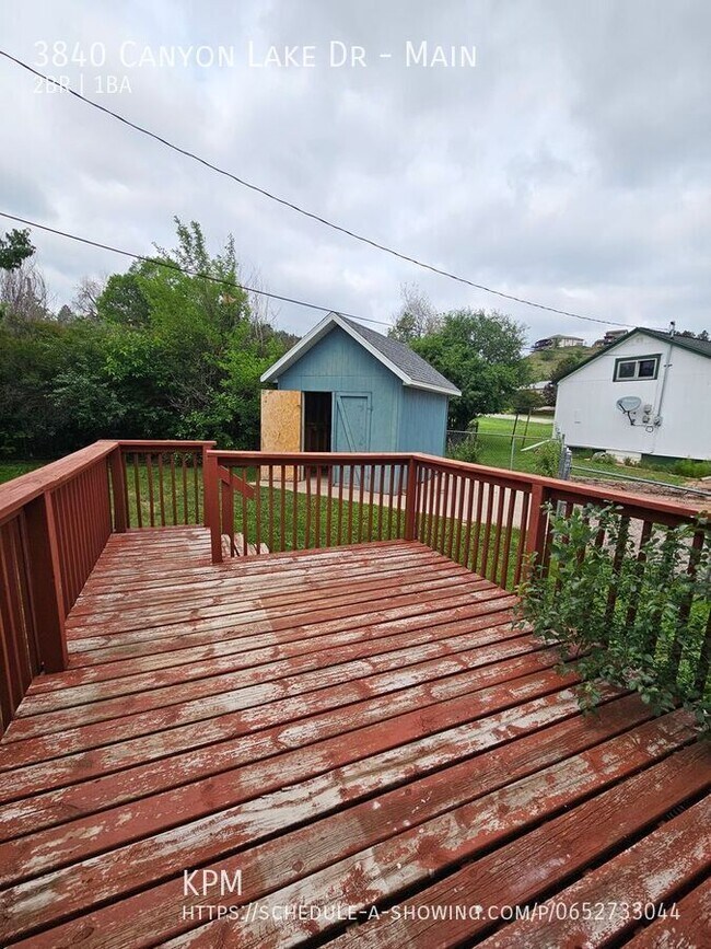 Building Photo - 3840 Canyon Lake Dr