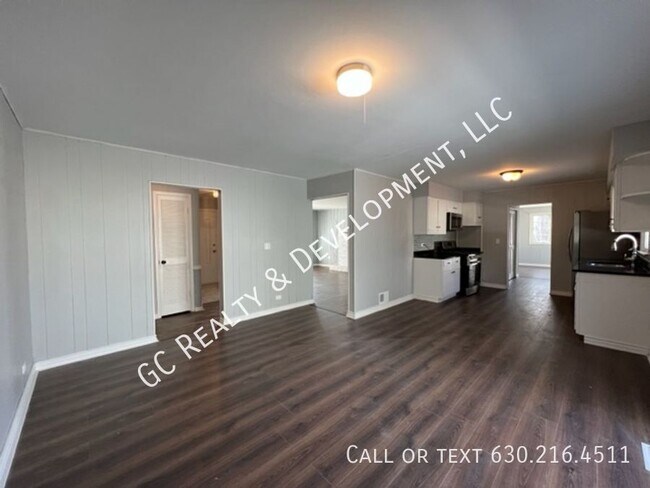 Building Photo - 22W220 Burr Oak Dr