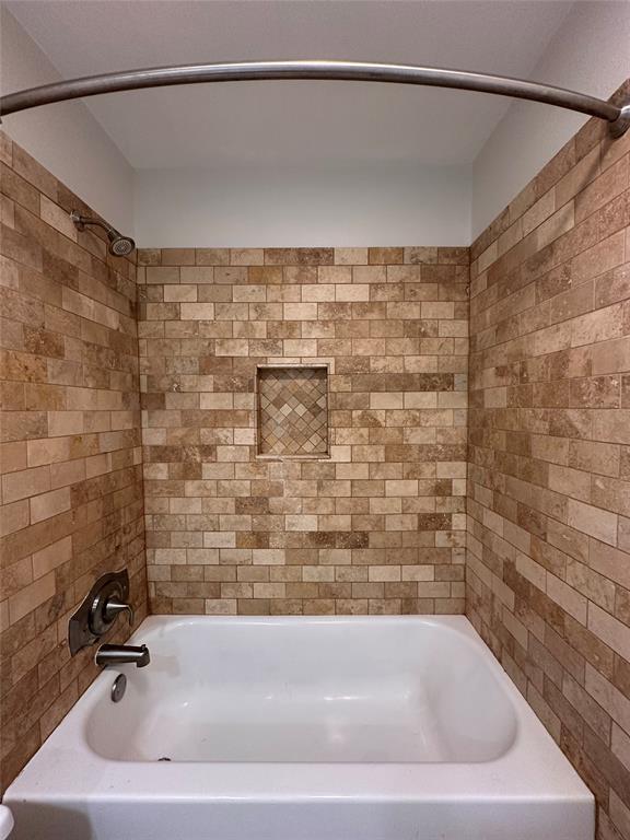 Building Photo - 6602 Willamette Dr