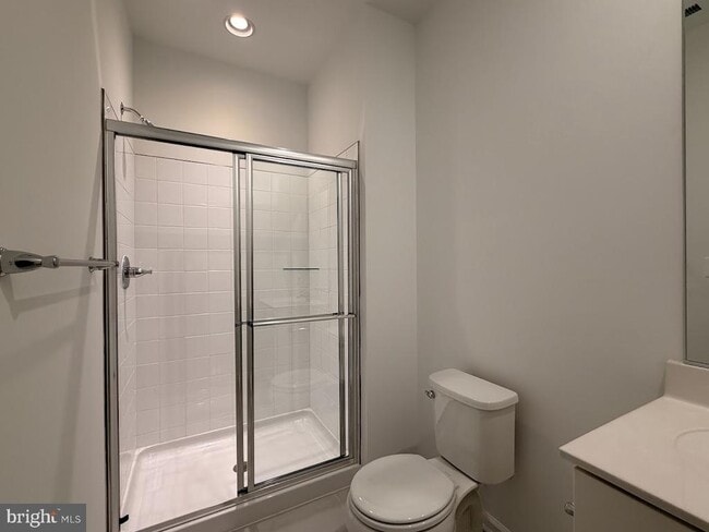 Building Photo - 453 Husky Trl