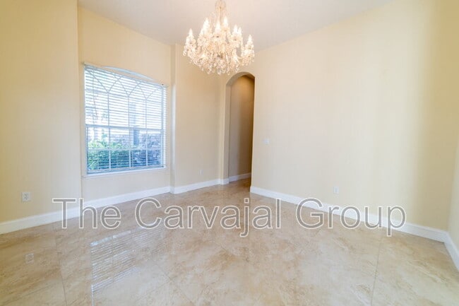 Building Photo - 16114 Bristol Lake Cir