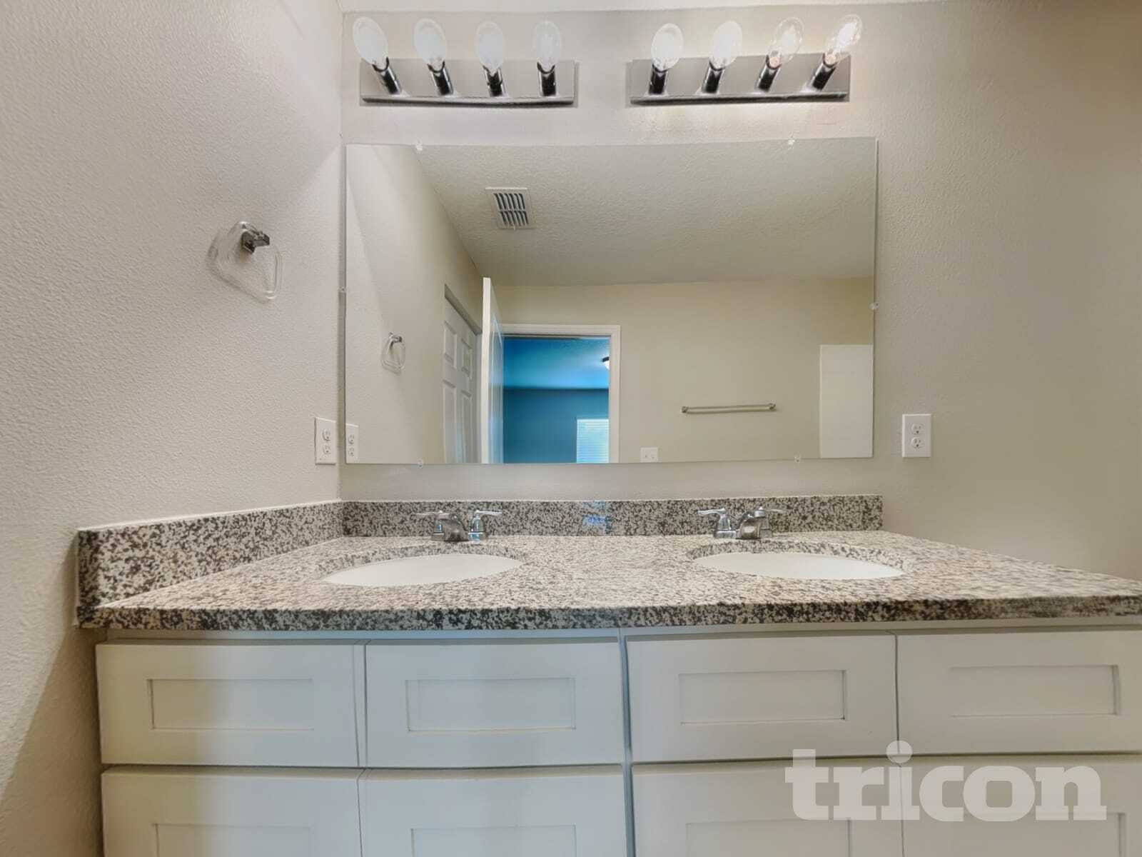 Building Photo - 1130 Alloway Ave