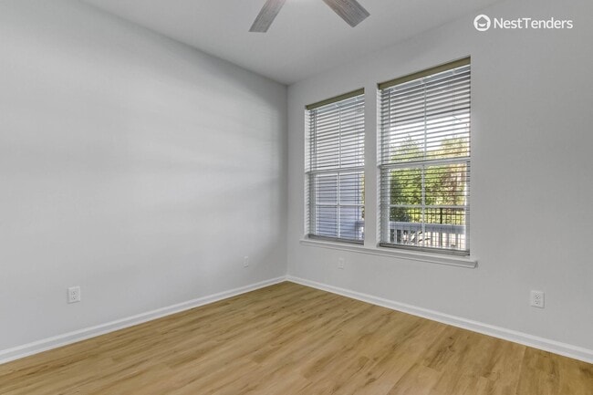 Building Photo - Amelia Island Coastal Charmer!