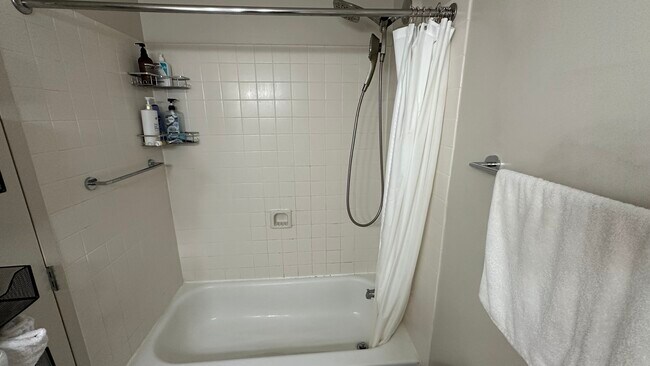 Building Photo - 440 N Wabash Ave