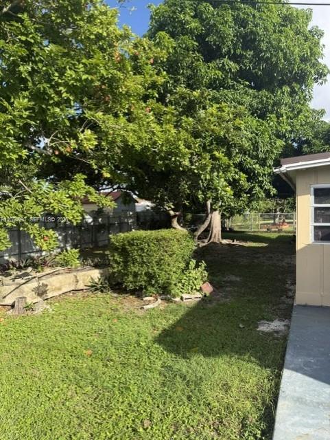 Building Photo - 10565 SW 156th Ln