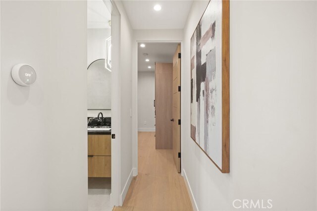 Building Photo - 4551 Alonzo Ave