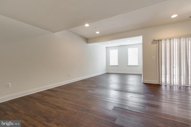 Building Photo - 7757 Crystal Brook Way