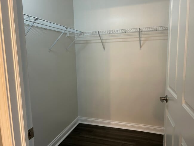 Building Photo - 3420 N Old Arlington Heights Rd