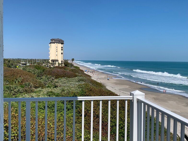 Building Photo - 3035 S Highway A1A