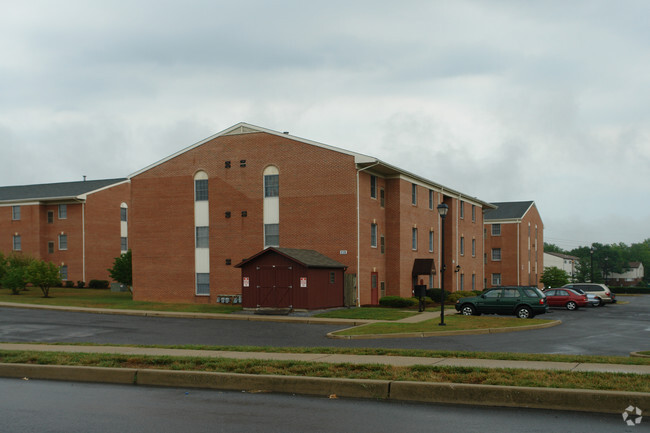 Primary Photo - Pangborn Heights Apartments