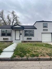 Building Photo - Must See!