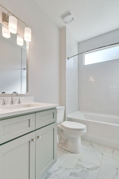Building Photo - 4081 Ivy Green Trl