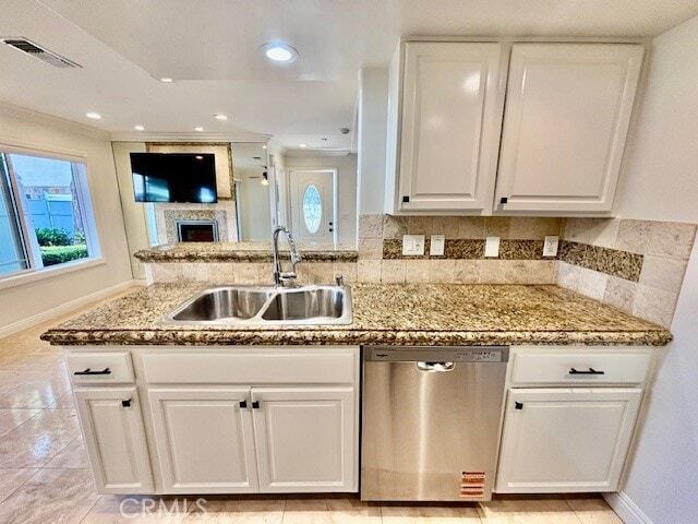 Building Photo - 685 W 18th St