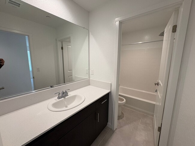 Building Photo - Welcome To This Charming Two-Story Home Ne...