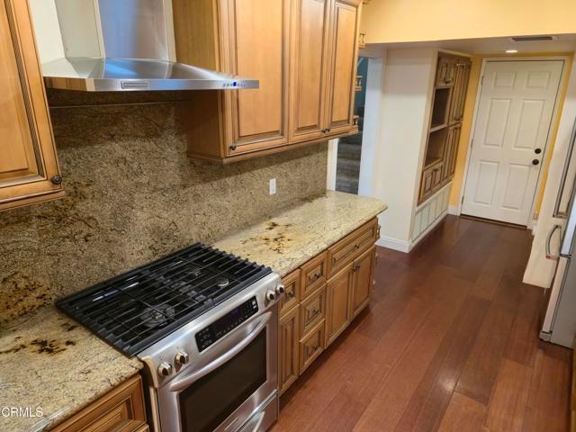 Building Photo - 277 E Del Mar Blvd