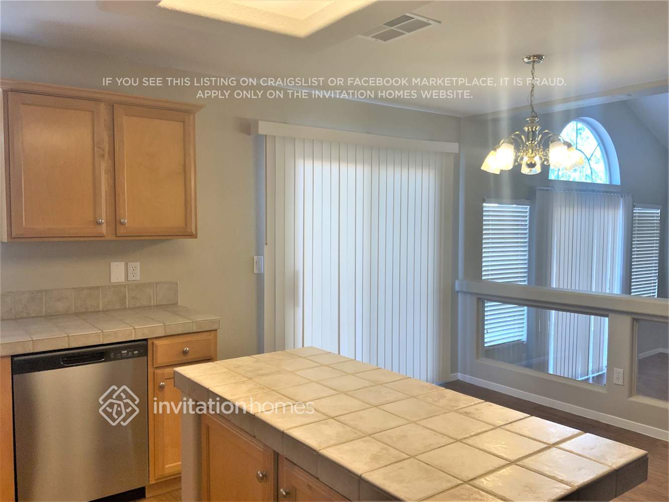 Building Photo - 7654 Glorietta Bay Ct