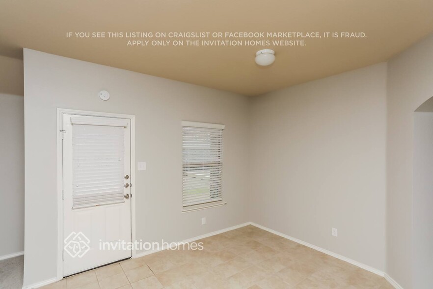 Building Photo - 2417 Hankinson Ln