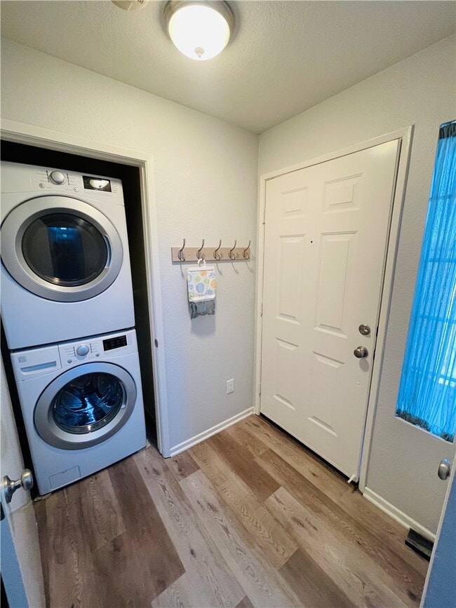 Building Photo - 5040 Codorniz Way