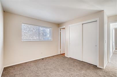 Building Photo - 2 car attached garage, located near Greenway Park Golf Course, pool, tennis courts and clubhouse....