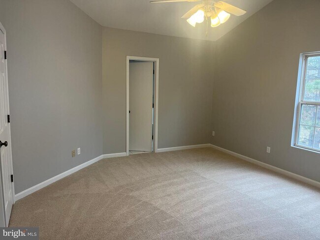 Building Photo - 14223 Brenham Dr