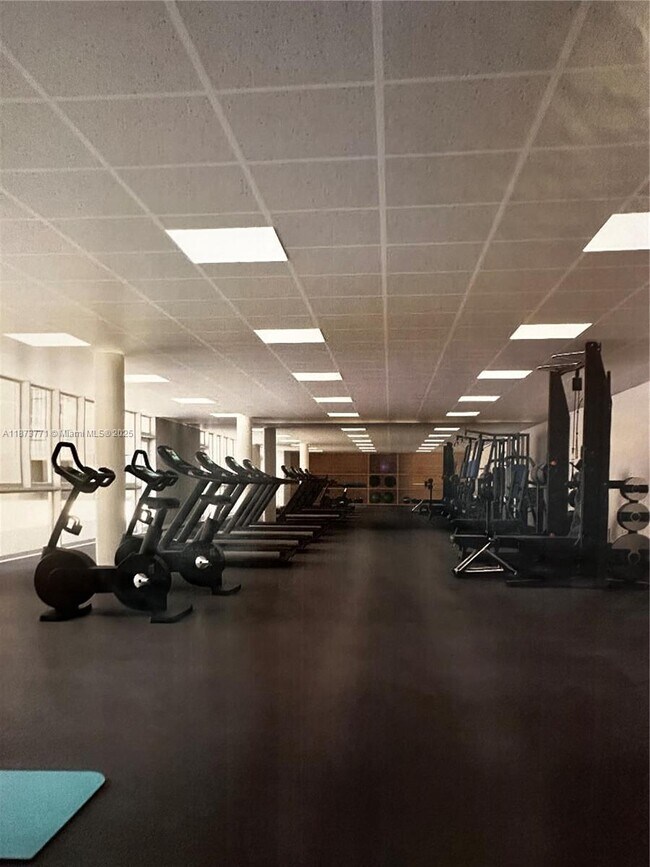 Building Photo - 3731 N Country Club Dr