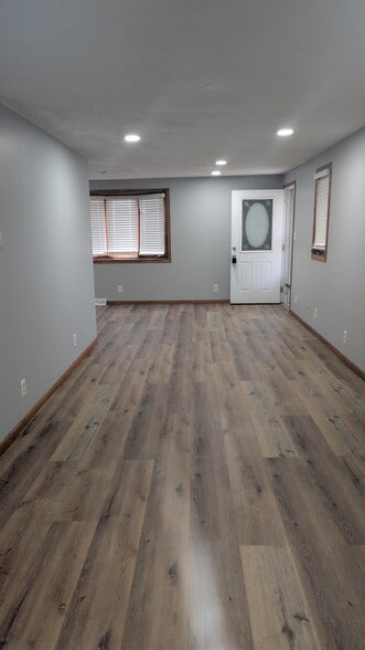 Building Photo - 1914 Hageman Ave