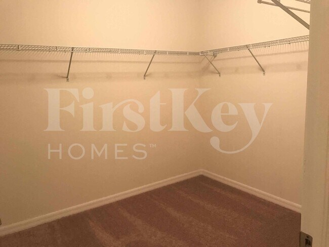 Building Photo - 1609 SW 25th Ln