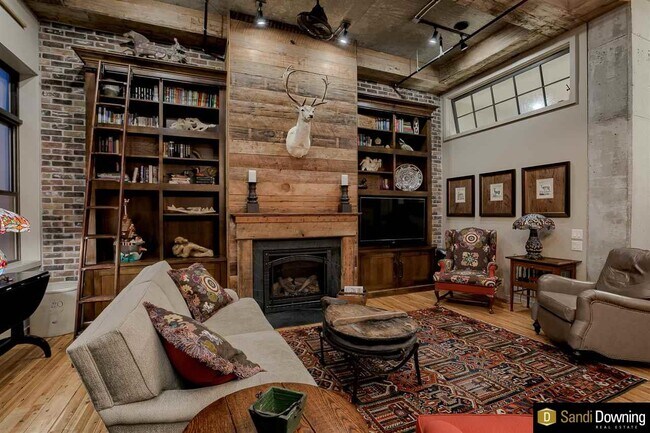 Building Photo - 1308 Jackson St