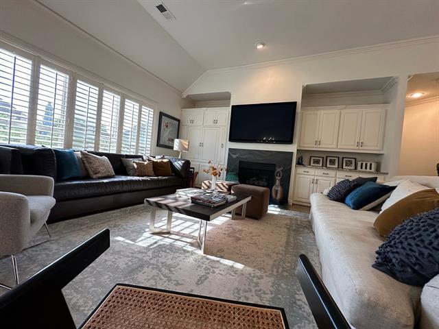 Building Photo - 600 Huntersridge Ct