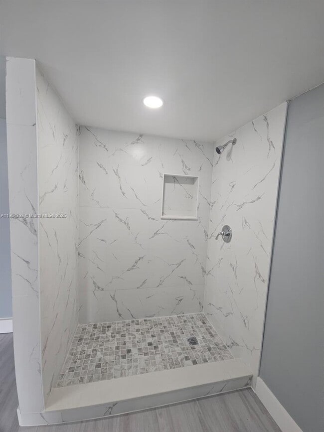 Building Photo - 6547 SW 116th Pl