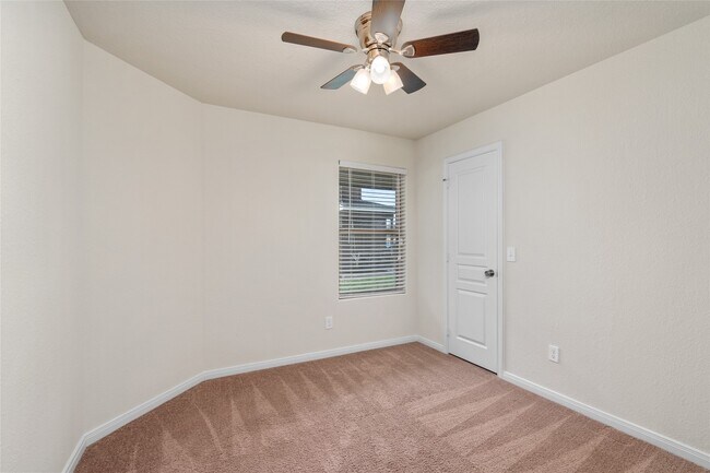 Building Photo - 1323 Pease River Ln