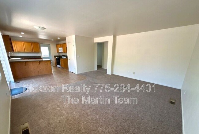 Building Photo - 5153 Lorenzo Ln