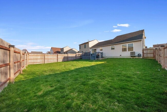 Building Photo - 5512 Meadow Passage Dr