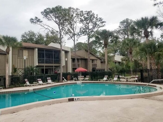 Building Photo - Stylish 2 Bed, 2 Bath Condo with Modern Am...