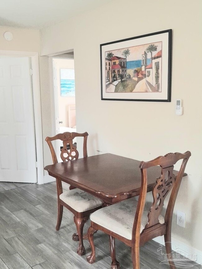 Building Photo - 1018 N F St