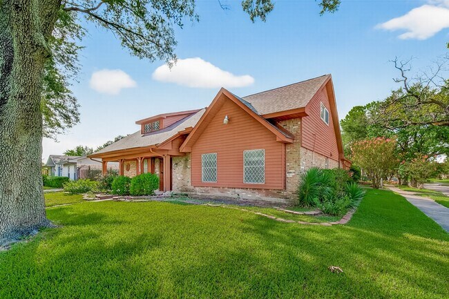 Building Photo - 9123 Langdon Ln