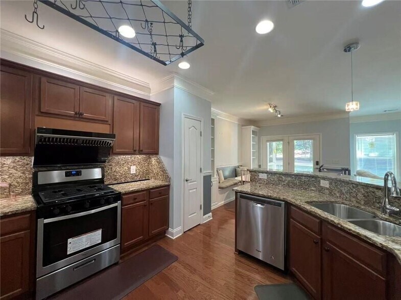 Building Photo - 2394 Delamore Chase