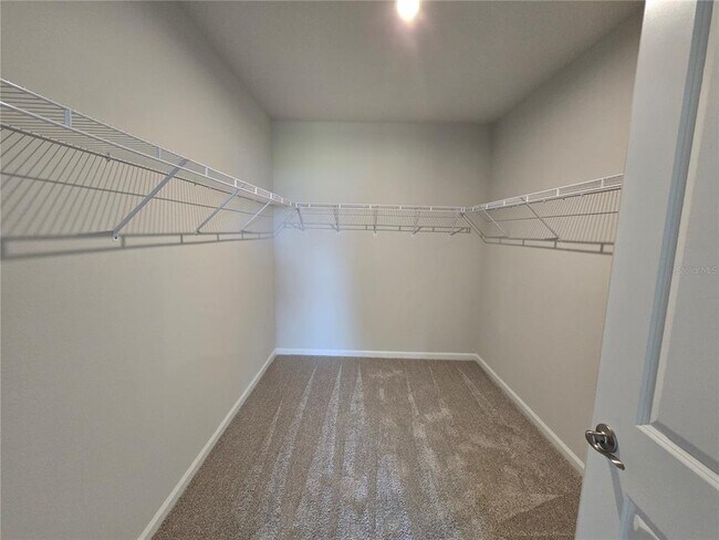 Building Photo - 456 Voltaire Dr