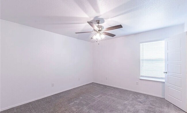 Building Photo - Cozy Duplex Home in Temple!