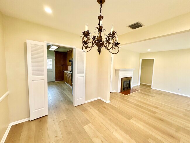 Building Photo - 2544 N Keystone St